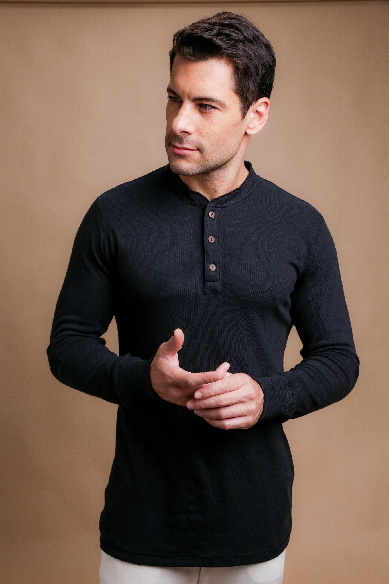 Chemise à manches longues Henley pour hommes