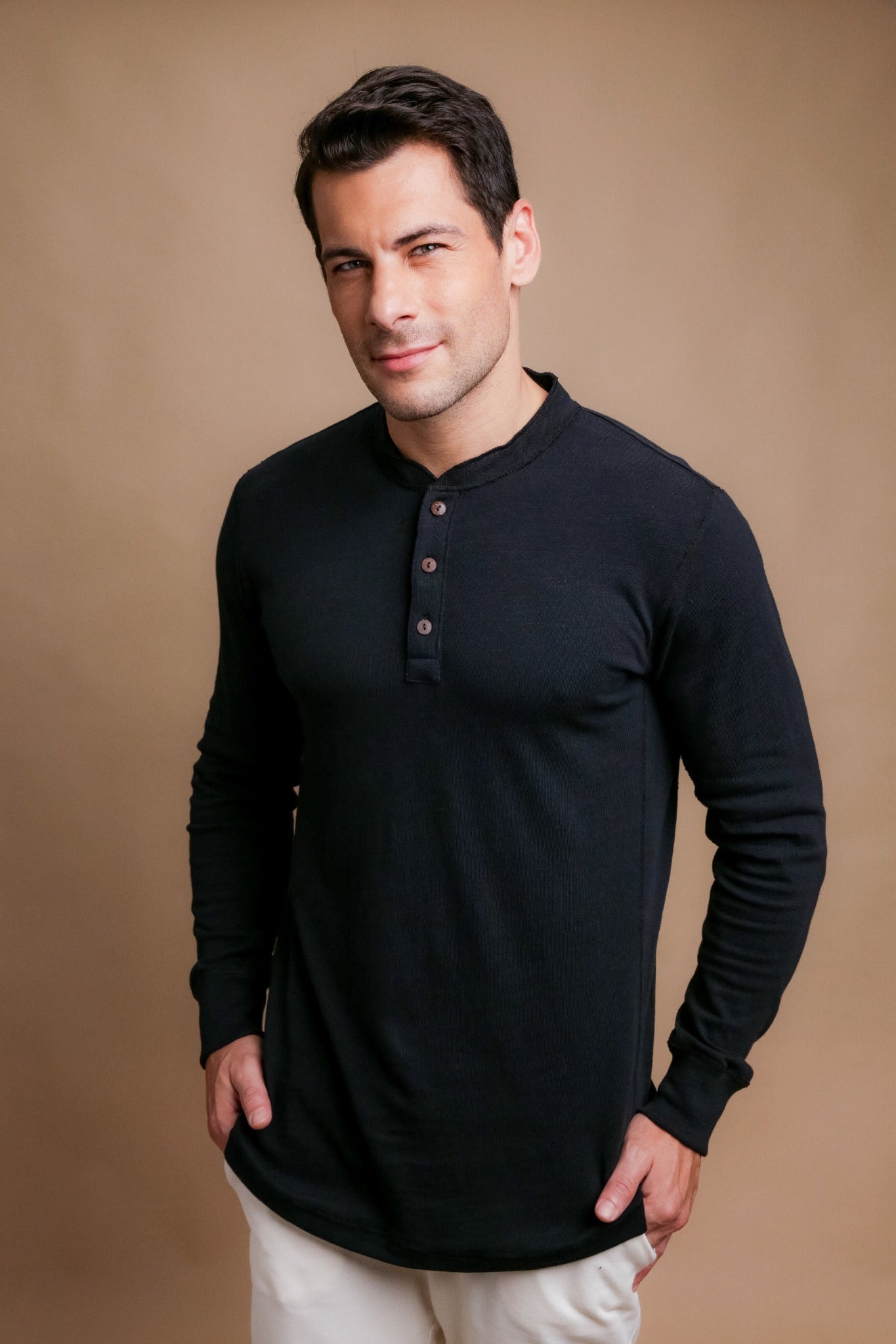 Chemise à manches longues Henley pour hommes